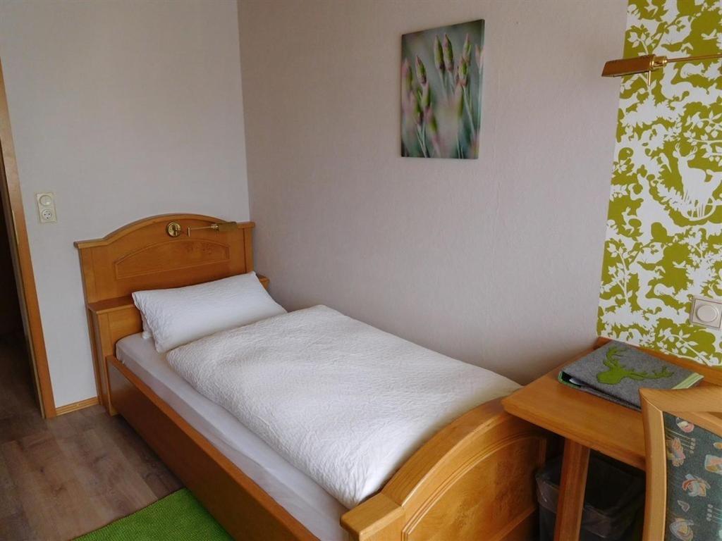 Inn Landgasthof "Zur Gemuetlichkeit" Mombris Room photo