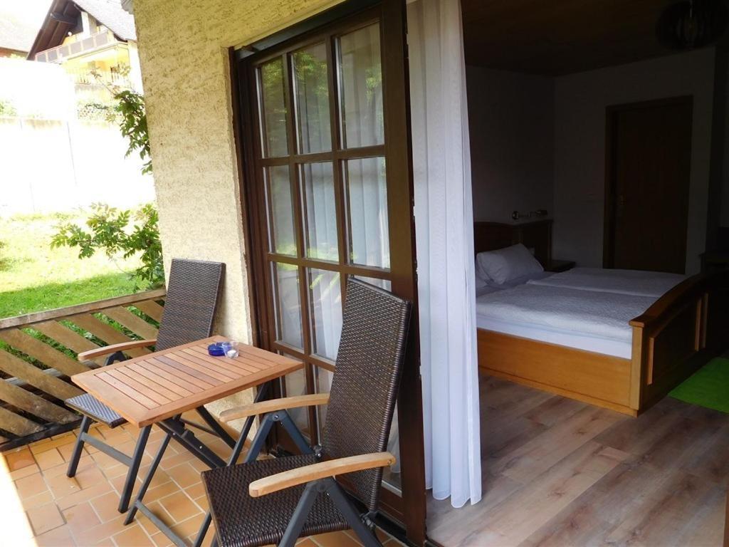 Inn Landgasthof "Zur Gemuetlichkeit" Mombris Room photo