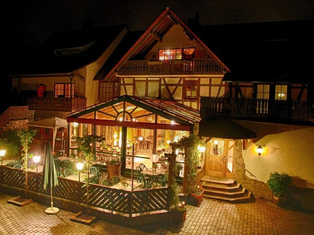 Inn Landgasthof "Zur Gemuetlichkeit" Mombris Exterior photo